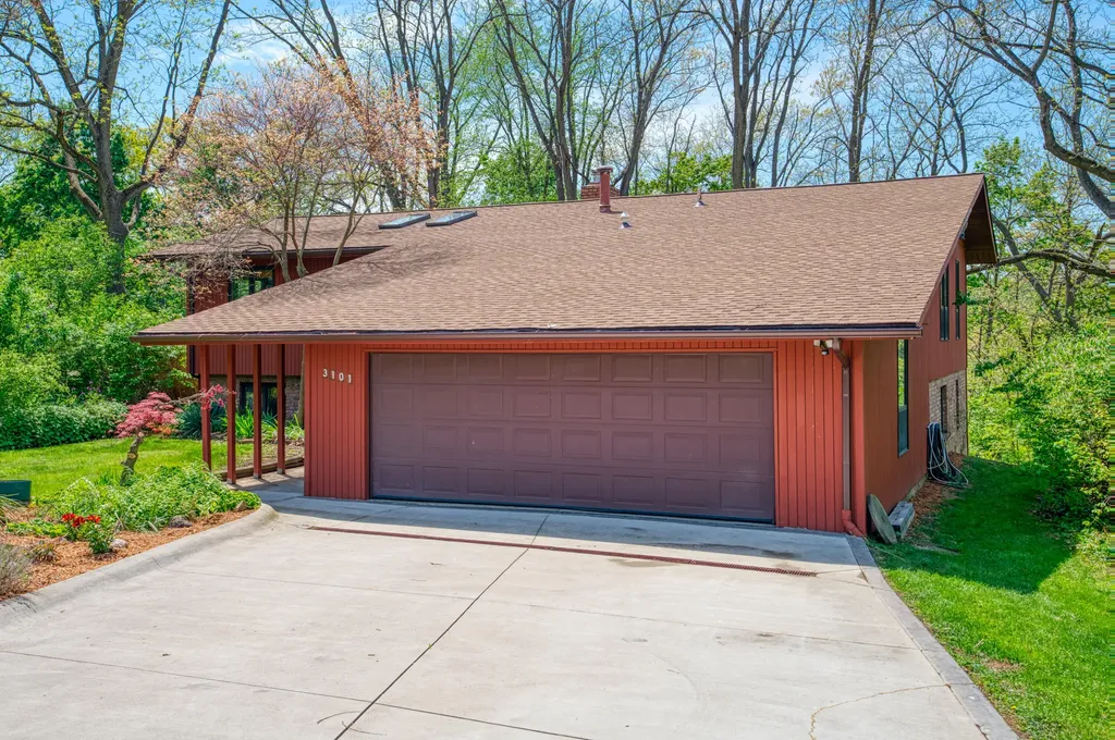 3101 S Hilltop Drive Ann Arbor City MI 48103