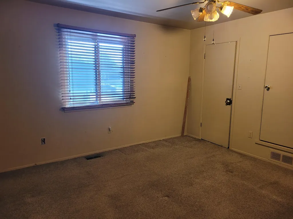 41276 N Woodbury Green Drive Van Buren Charter Township MI 48111