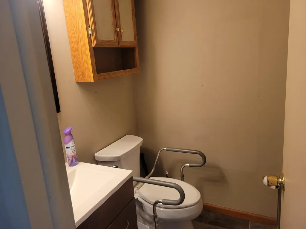 41276 N Woodbury Green Drive Van Buren Charter Township MI 48111