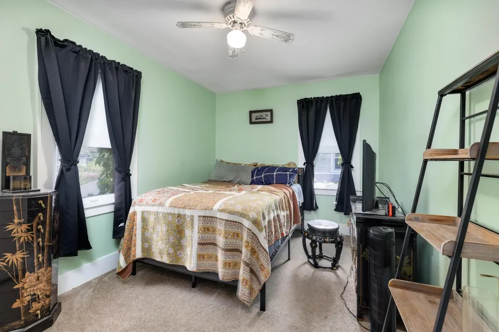 1023 Longfellow Avenue Royal Oak City MI 48067