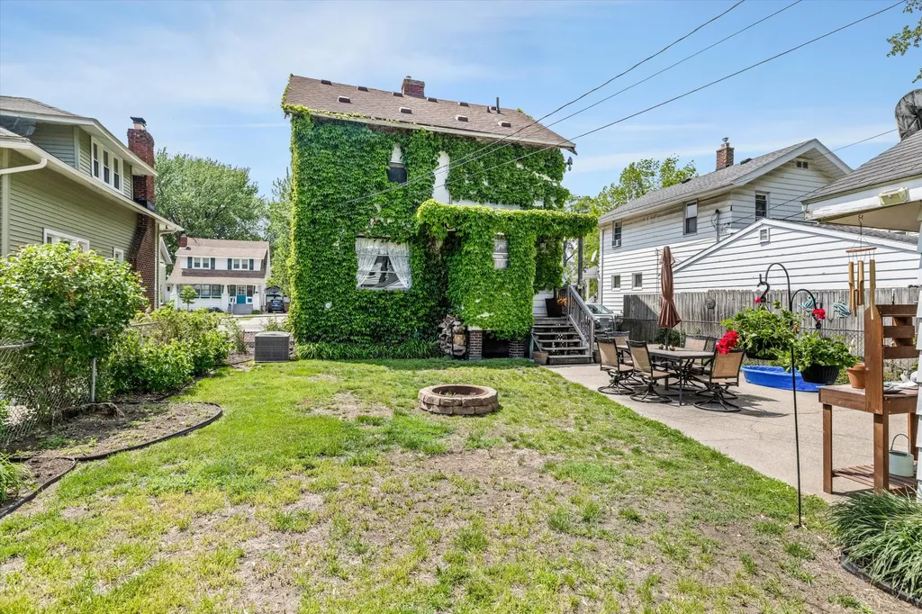 1023 Longfellow Avenue Royal Oak City MI 48067