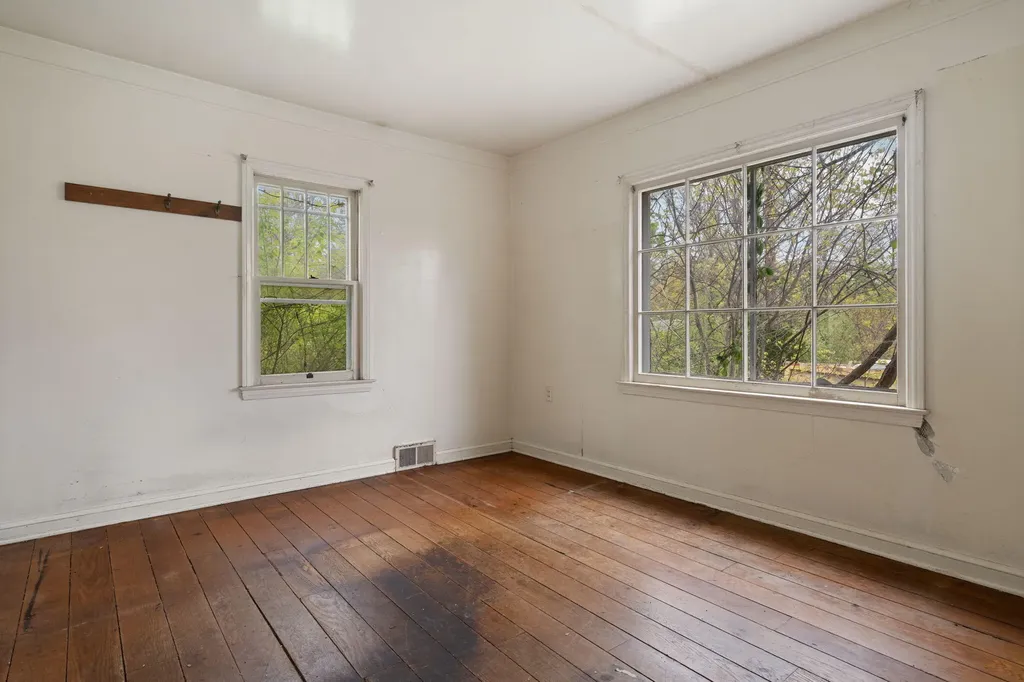 2203 Hickman Road Superior Charter Township MI 48198