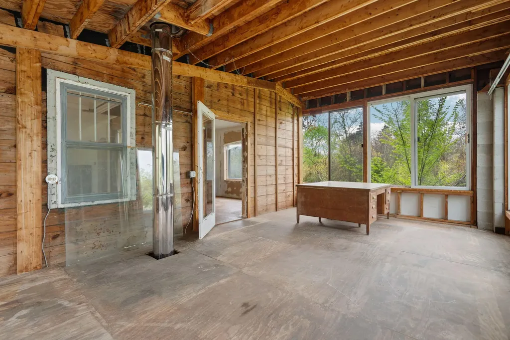 2203 Hickman Road Superior Charter Township MI 48198