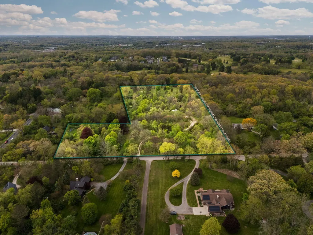2203 Hickman Road Superior Charter Township MI 48198