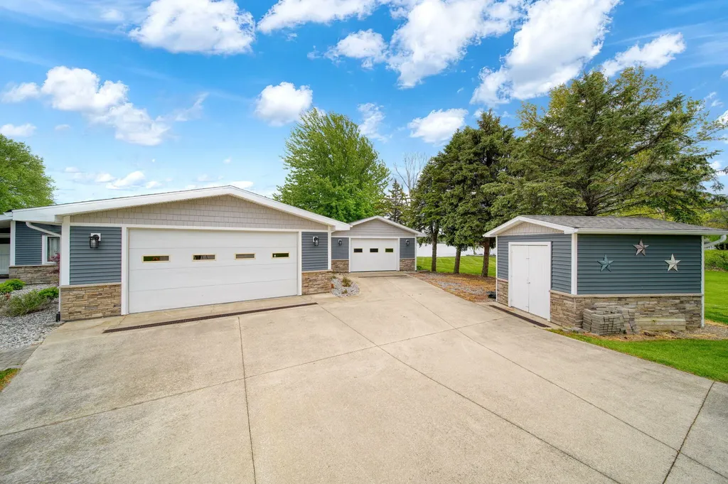 347 Moser Drive Bronson Township MI 49028