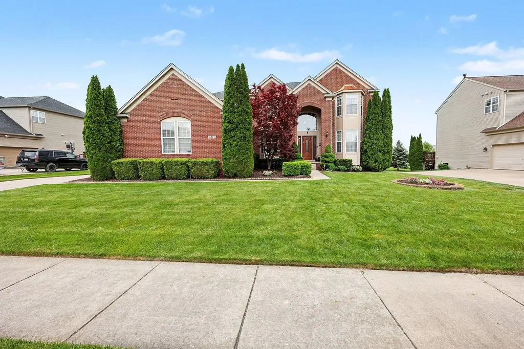 6871 Lakeway Street Ypsilanti Charter Township MI 48197