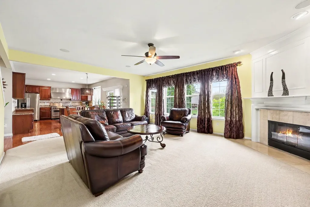 6871 Lakeway Street Ypsilanti Charter Township MI 48197