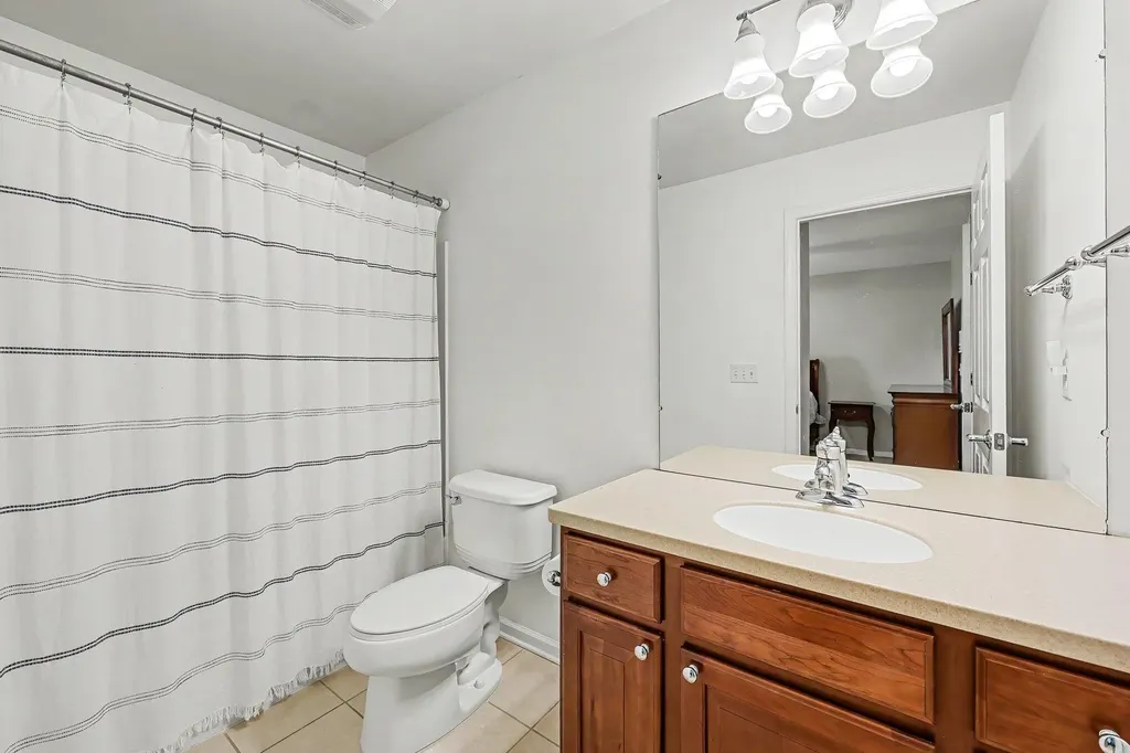 6871 Lakeway Street Ypsilanti Charter Township MI 48197