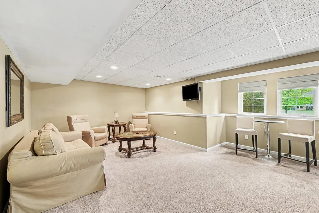 6871 Lakeway Street Ypsilanti Charter Township MI 48197
