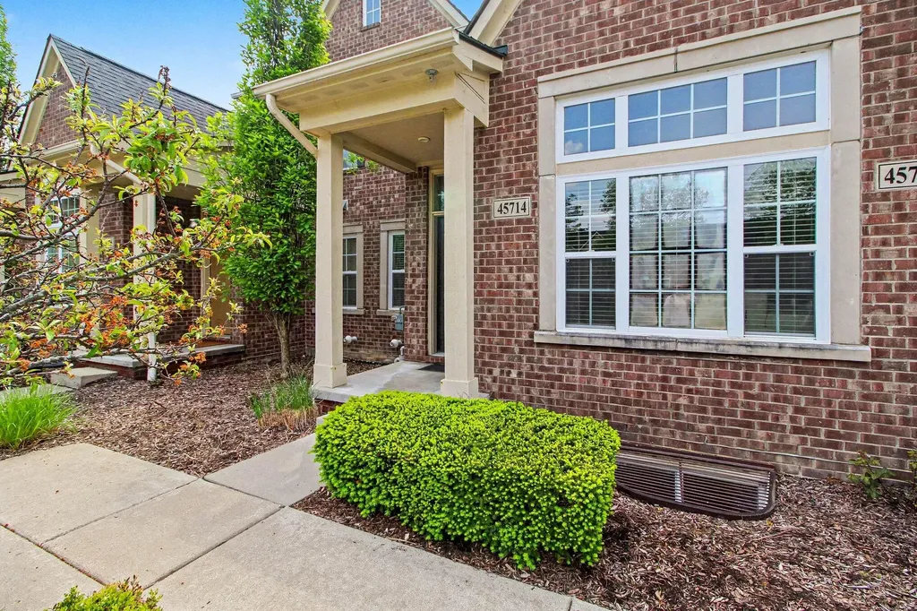 45714 S Stonewood Road Canton Charter Township MI 48187