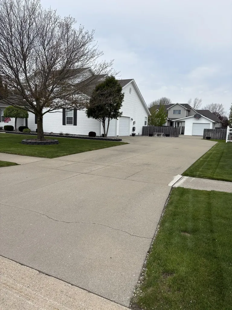 8876 Swancrest Drive Thomas Township MI 48609