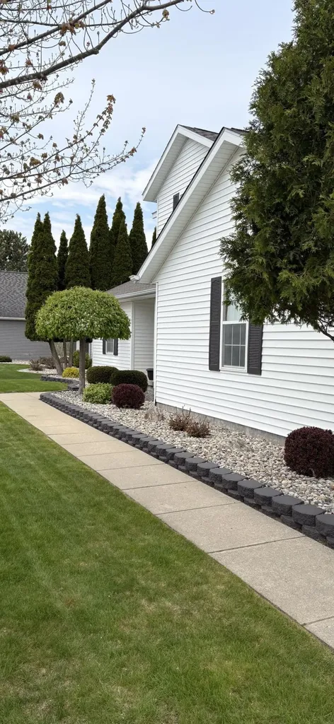 8876 Swancrest Drive Thomas Township MI 48609