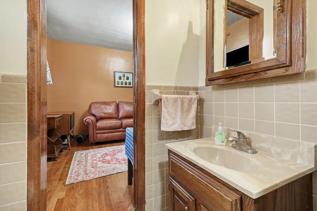 4114 Mckinley Street Dearborn Heights City MI 48125