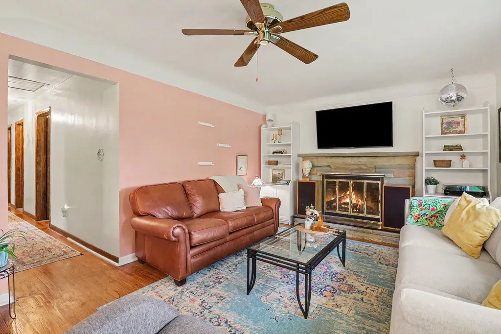 4114 Mckinley Street Dearborn Heights City MI 48125
