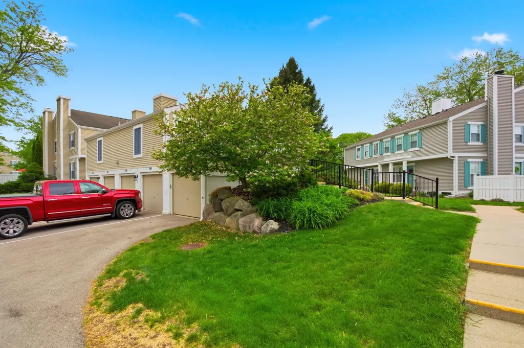 41728 Onaway Drive Northville City MI 48167
