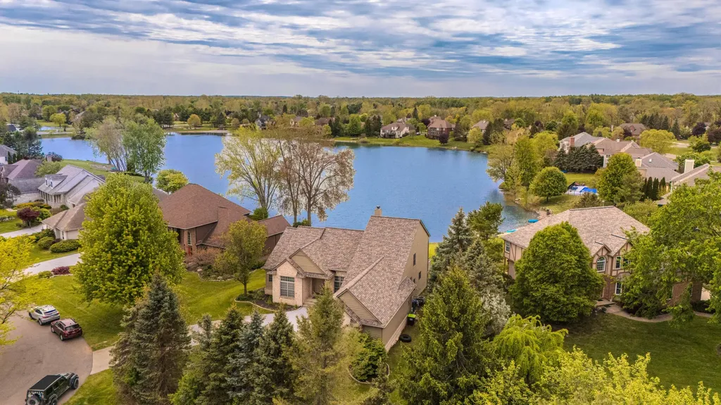 4324 Lohr Road Pittsfield Charter Township MI 48108