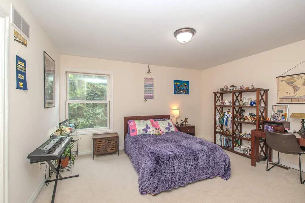 4324 Lohr Road Pittsfield Charter Township MI 48108