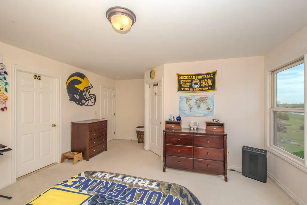 4324 Lohr Road Pittsfield Charter Township MI 48108