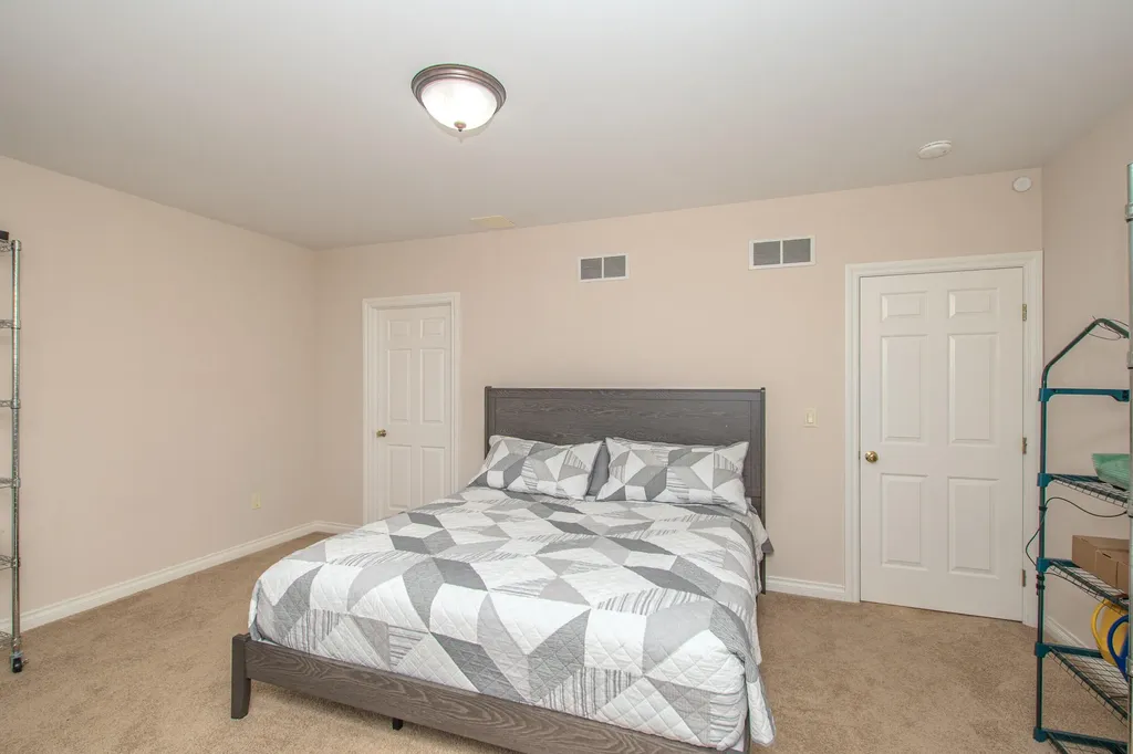 4324 Lohr Road Pittsfield Charter Township MI 48108