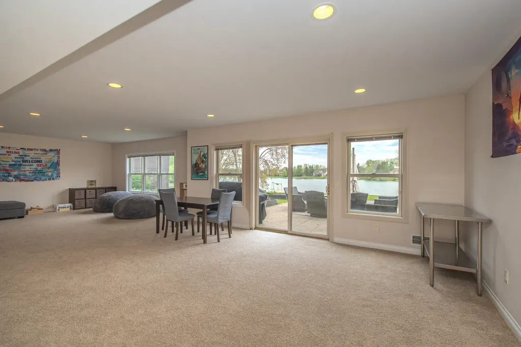 4324 Lohr Road Pittsfield Charter Township MI 48108