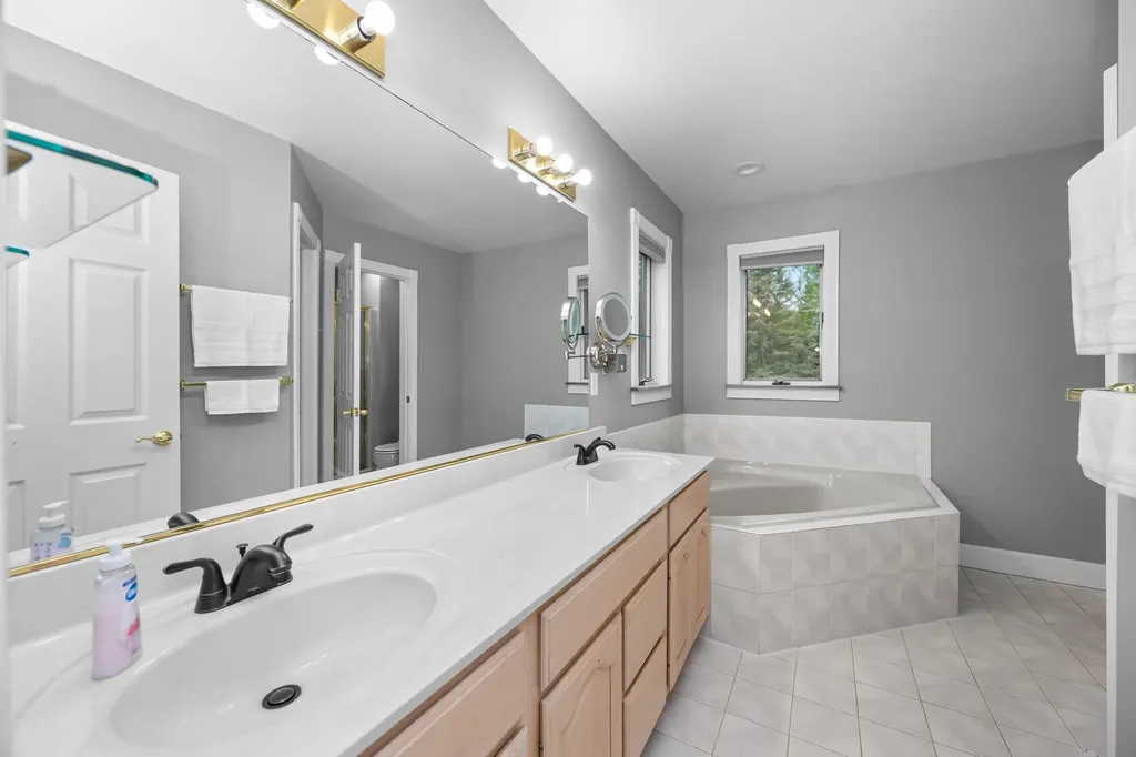 6140 Saline Ann Arbor Road Lodi Township MI 48176