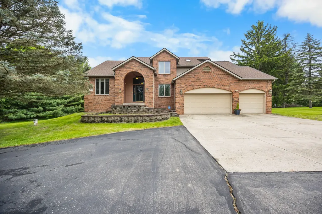 6140 Saline Ann Arbor Road Lodi Township MI 48176