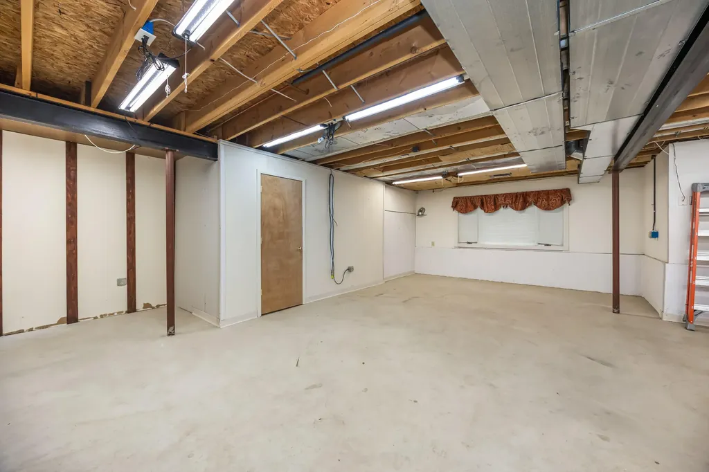 6140 Saline Ann Arbor Road Lodi Township MI 48176