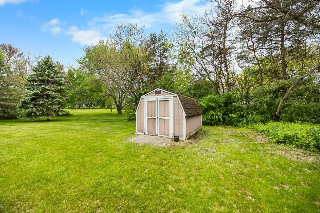 6140 Saline Ann Arbor Road Lodi Township MI 48176