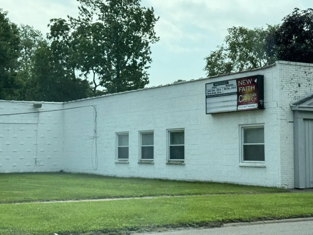 5455 S Wayne Road Wayne City MI 48184