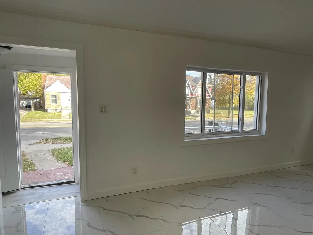 11739 Meyers Road Detroit City MI 48227