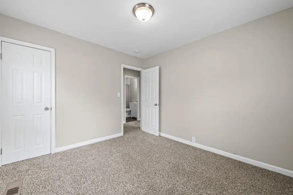 20480 Mada Avenue Southfield City MI 48075