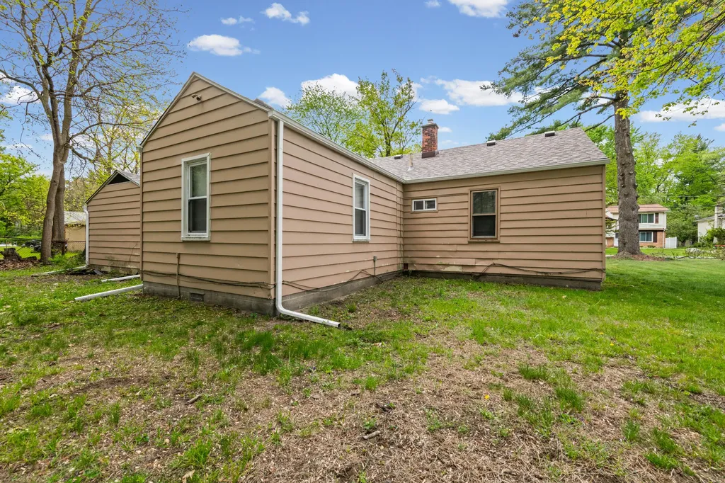 20480 Mada Avenue Southfield City MI 48075