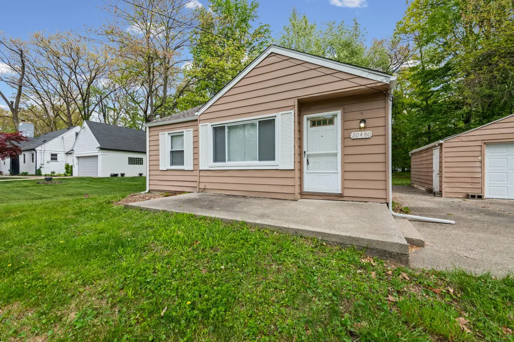 20480 Mada Avenue Southfield City MI 48075