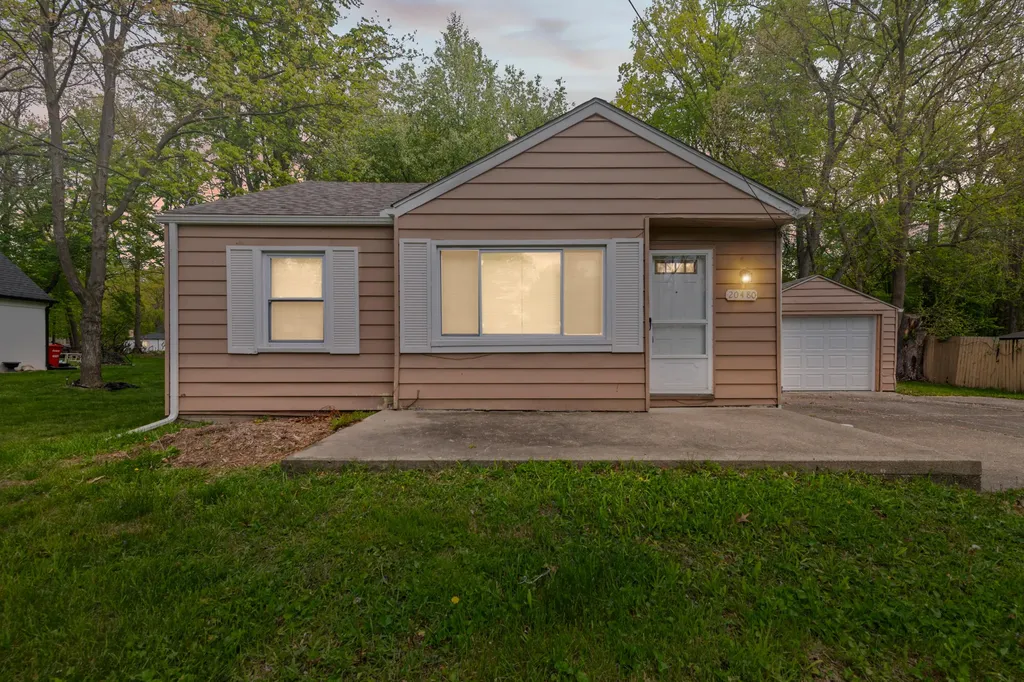 20480 Mada Avenue Southfield City MI 48075