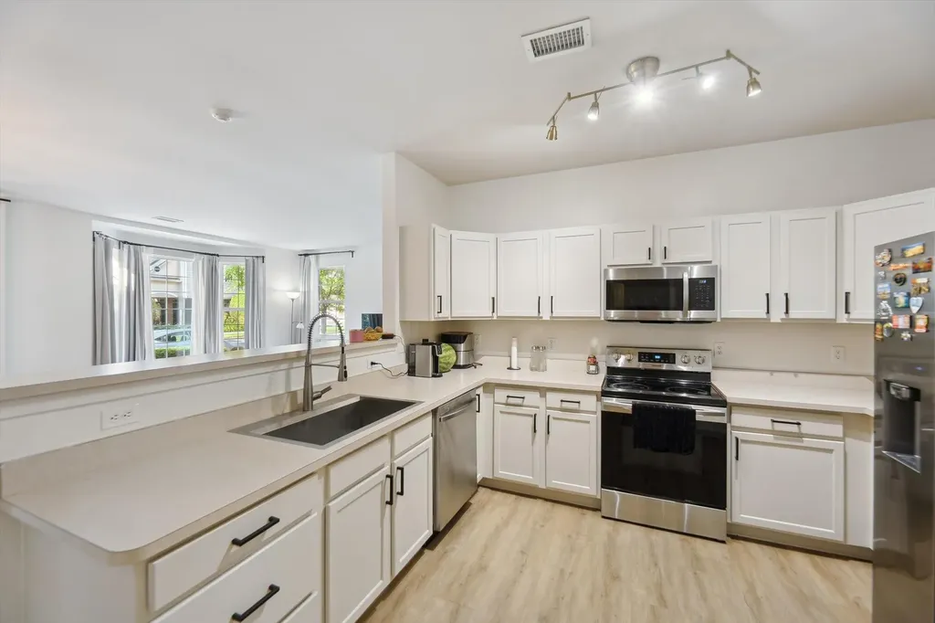 47628 Ormskirk Drive Canton Charter Township MI 48188