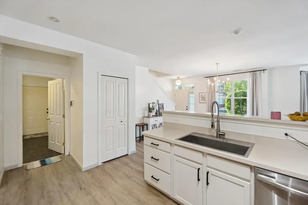 47628 Ormskirk Drive Canton Charter Township MI 48188