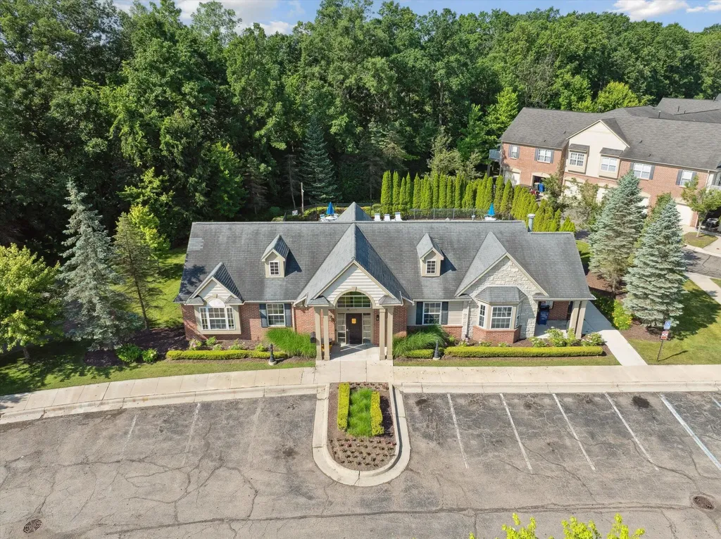 47628 Ormskirk Drive Canton Charter Township MI 48188