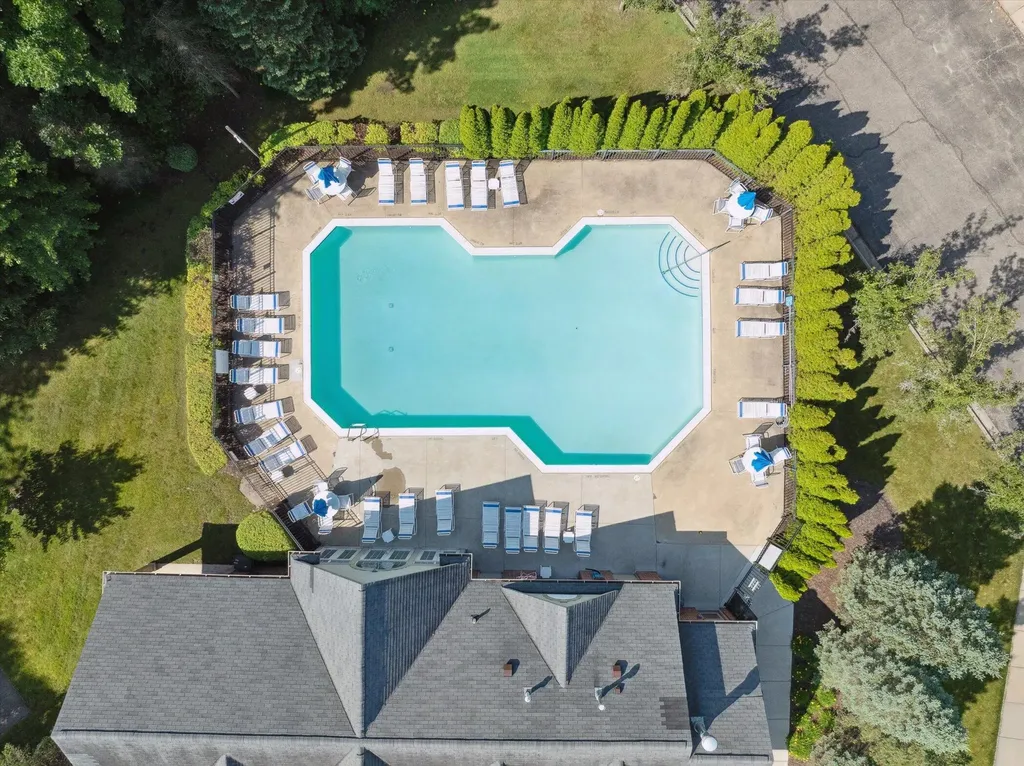 47628 Ormskirk Drive Canton Charter Township MI 48188