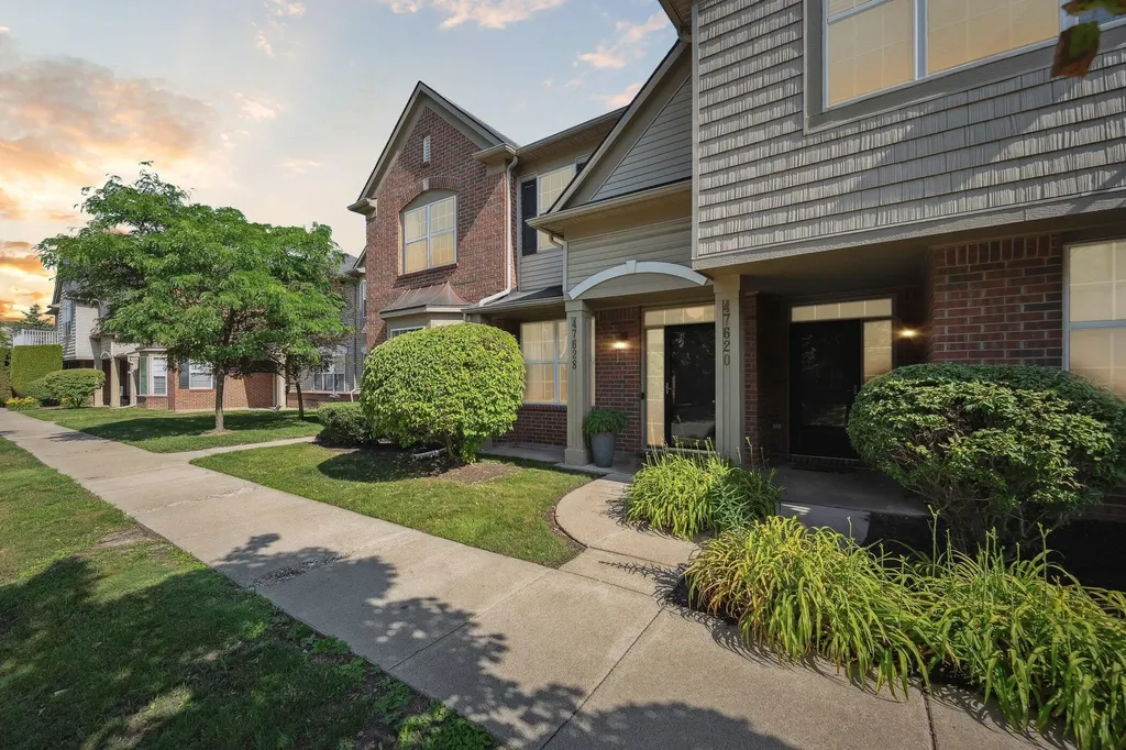 47628 Ormskirk Drive Canton Charter Township MI 48188