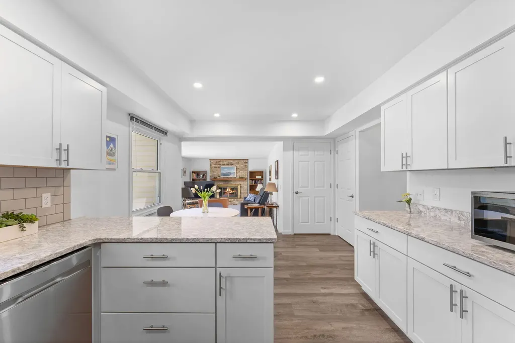 5819 Shagbark Drive Pittsfield Charter Township MI 48108