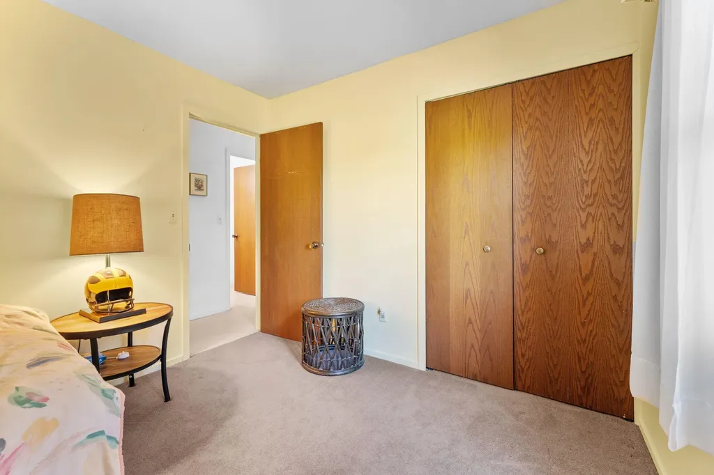 5819 Shagbark Drive Pittsfield Charter Township MI 48108