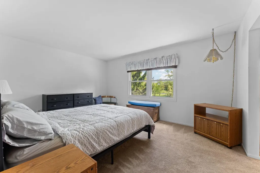 5819 Shagbark Drive Pittsfield Charter Township MI 48108