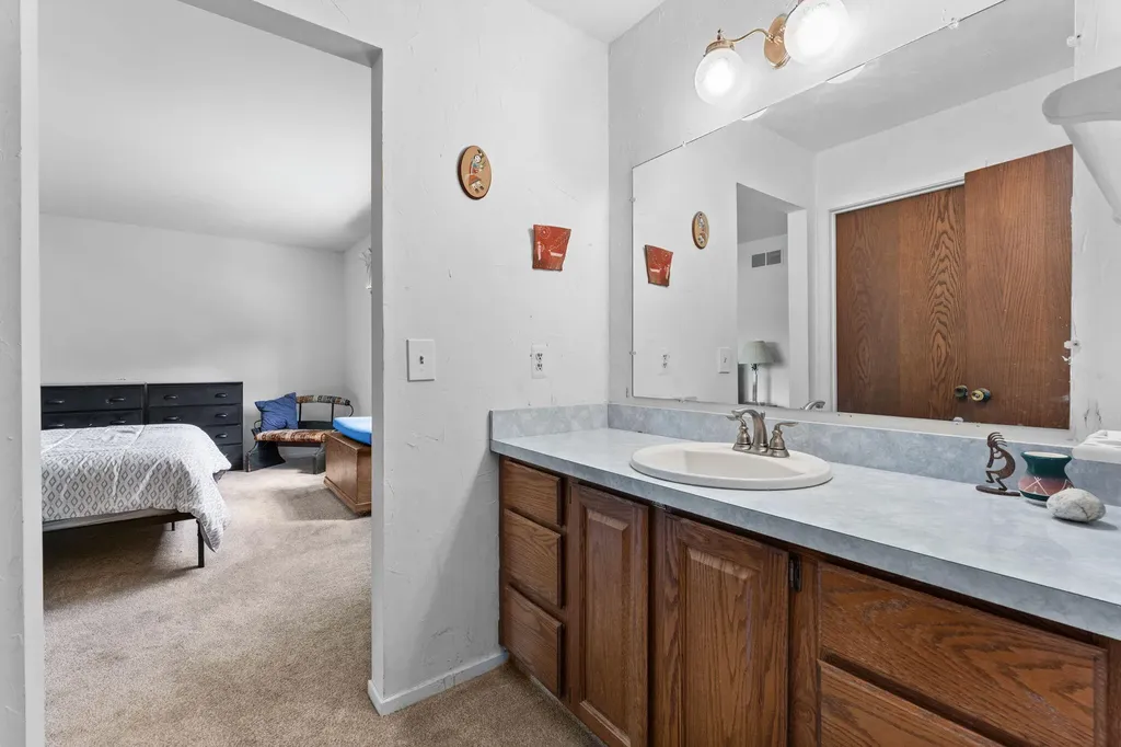 5819 Shagbark Drive Pittsfield Charter Township MI 48108