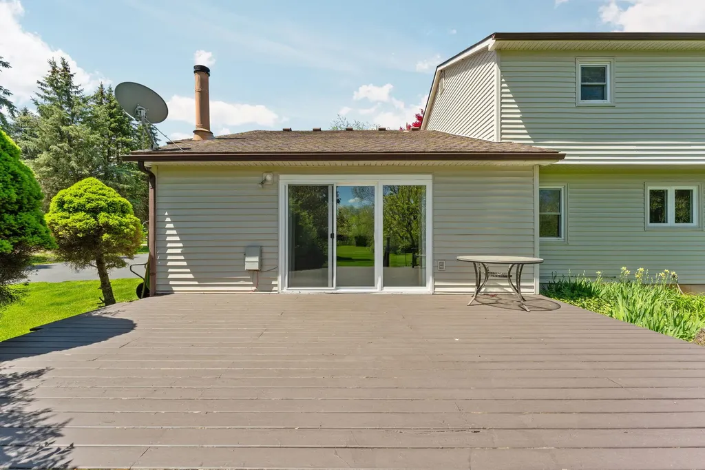 5819 Shagbark Drive Pittsfield Charter Township MI 48108