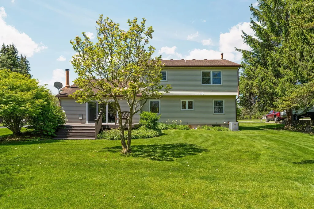 5819 Shagbark Drive Pittsfield Charter Township MI 48108
