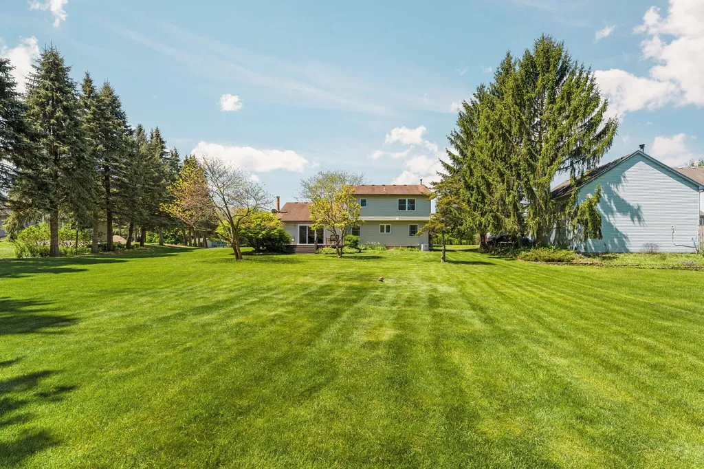 5819 Shagbark Drive Pittsfield Charter Township MI 48108