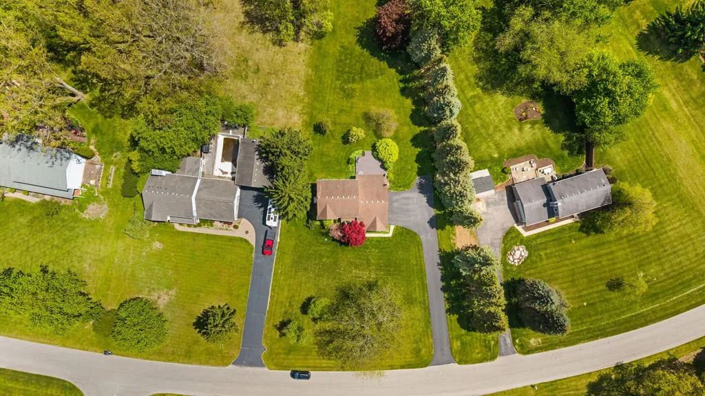 5819 Shagbark Drive Pittsfield Charter Township MI 48108