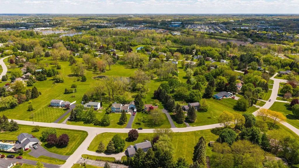5819 Shagbark Drive Pittsfield Charter Township MI 48108