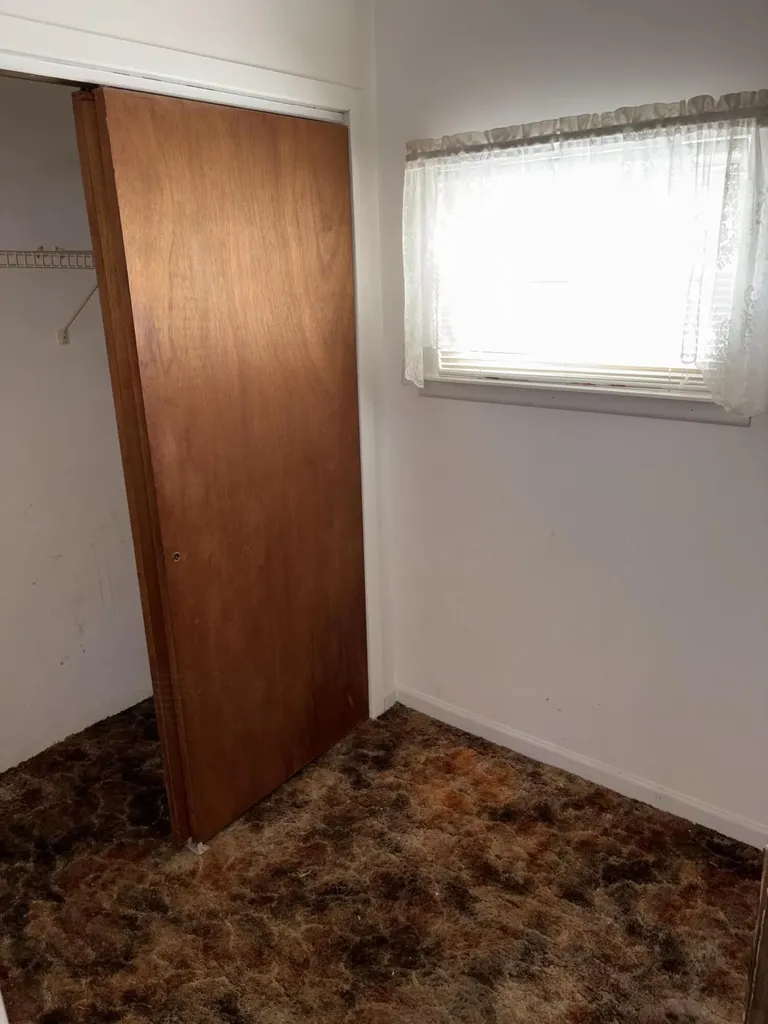 1353 Davis Street Ypsilanti Charter Township MI 48198