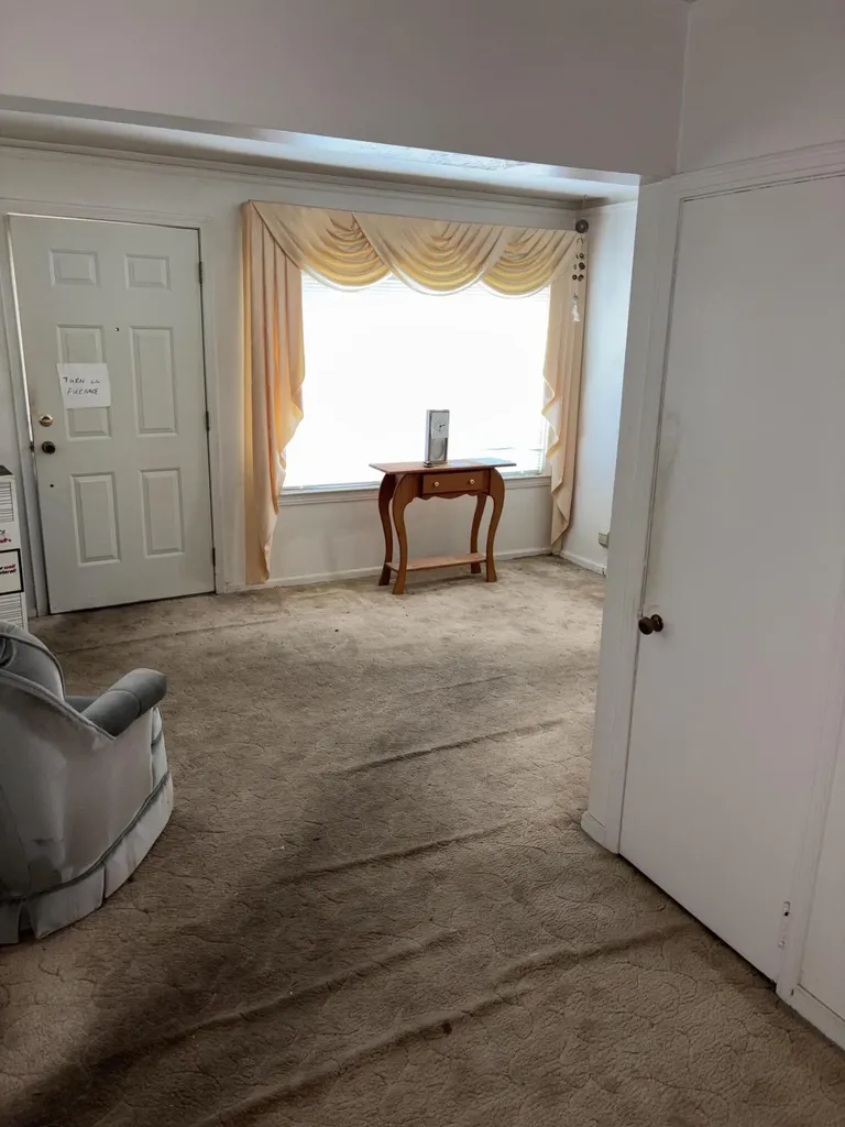 1353 Davis Street Ypsilanti Charter Township MI 48198